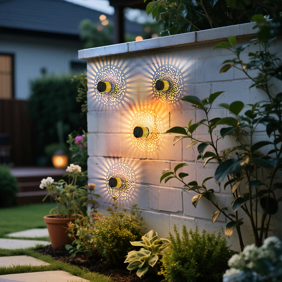 Solar Datura Lantern — product detail view 3