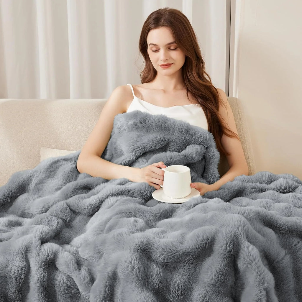 Sabine Luxe Faux-Fur Throw