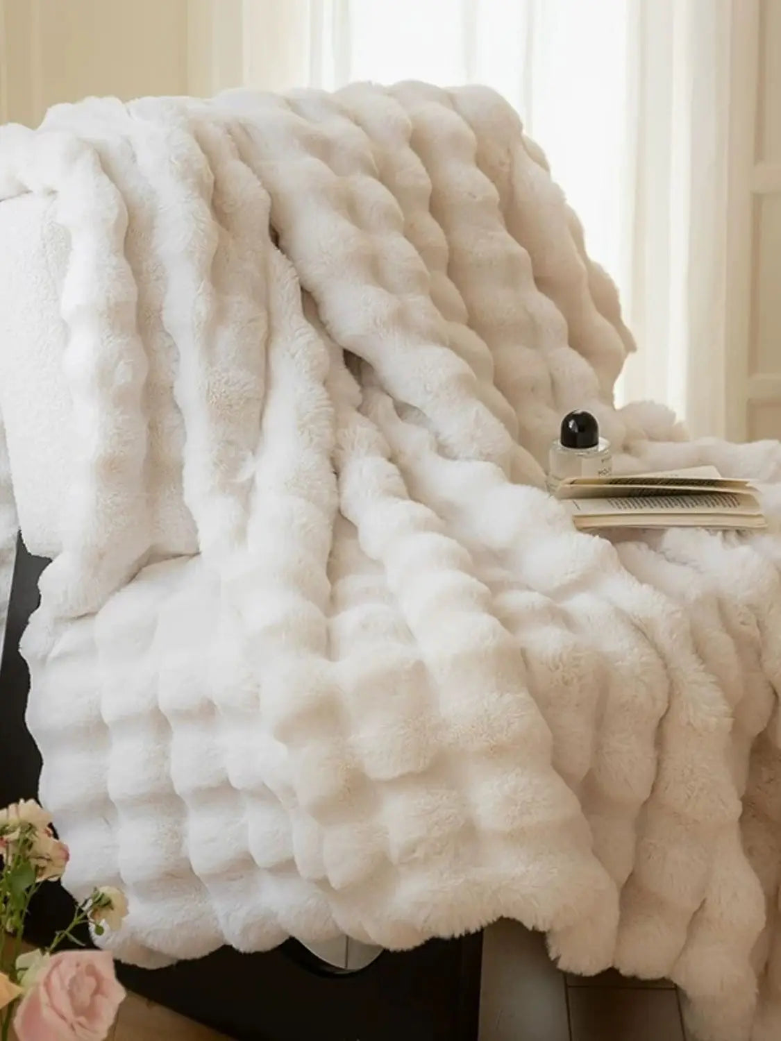 Milo Bubble-Fleece Throw