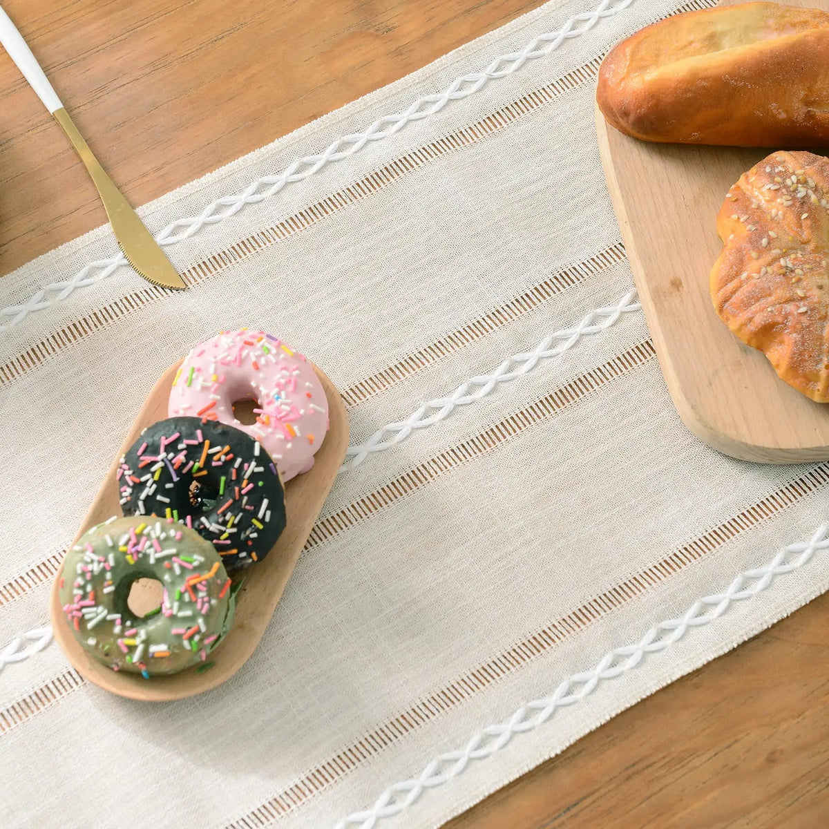 Linden Tasselled Linen Table Runner