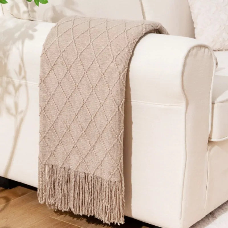 Poppy Chunky Tassel Knit Throw