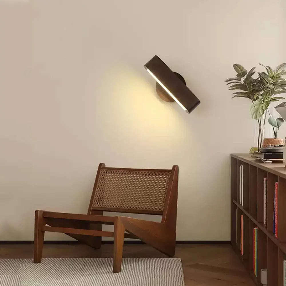 Rotating Wall Lamp — product detail view 4