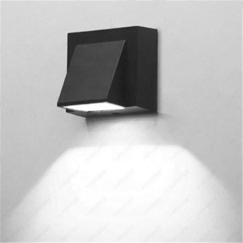 Compact IP65 Outdoor Wall Light — product detail view 6