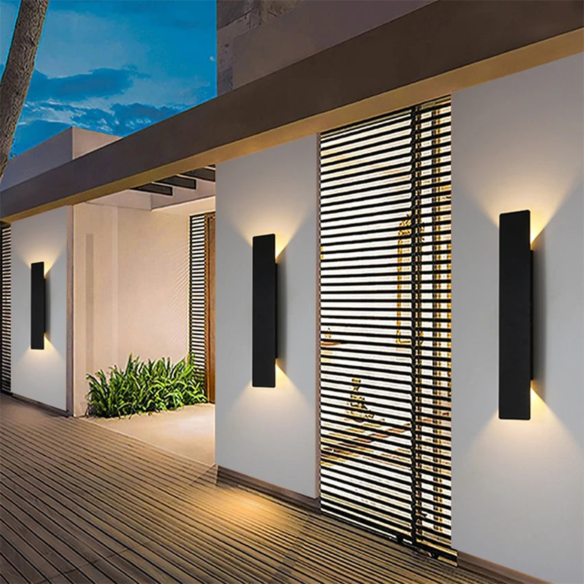 Linear IP65 Outdoor Wall Light — product detail view 2