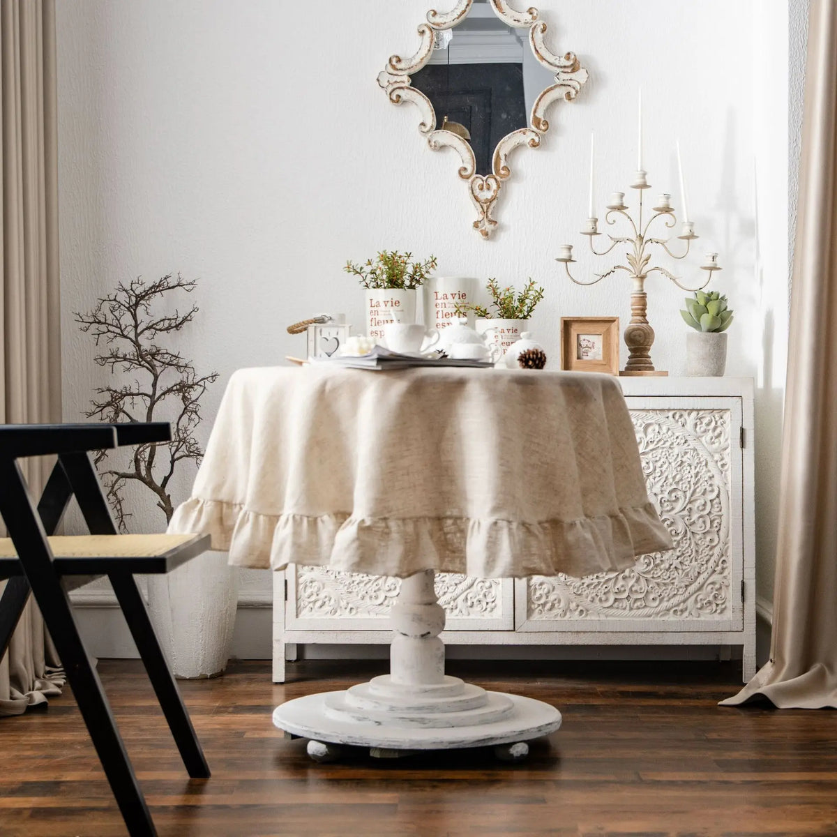 Celia Ruffled Linen-Blend Tablecloth